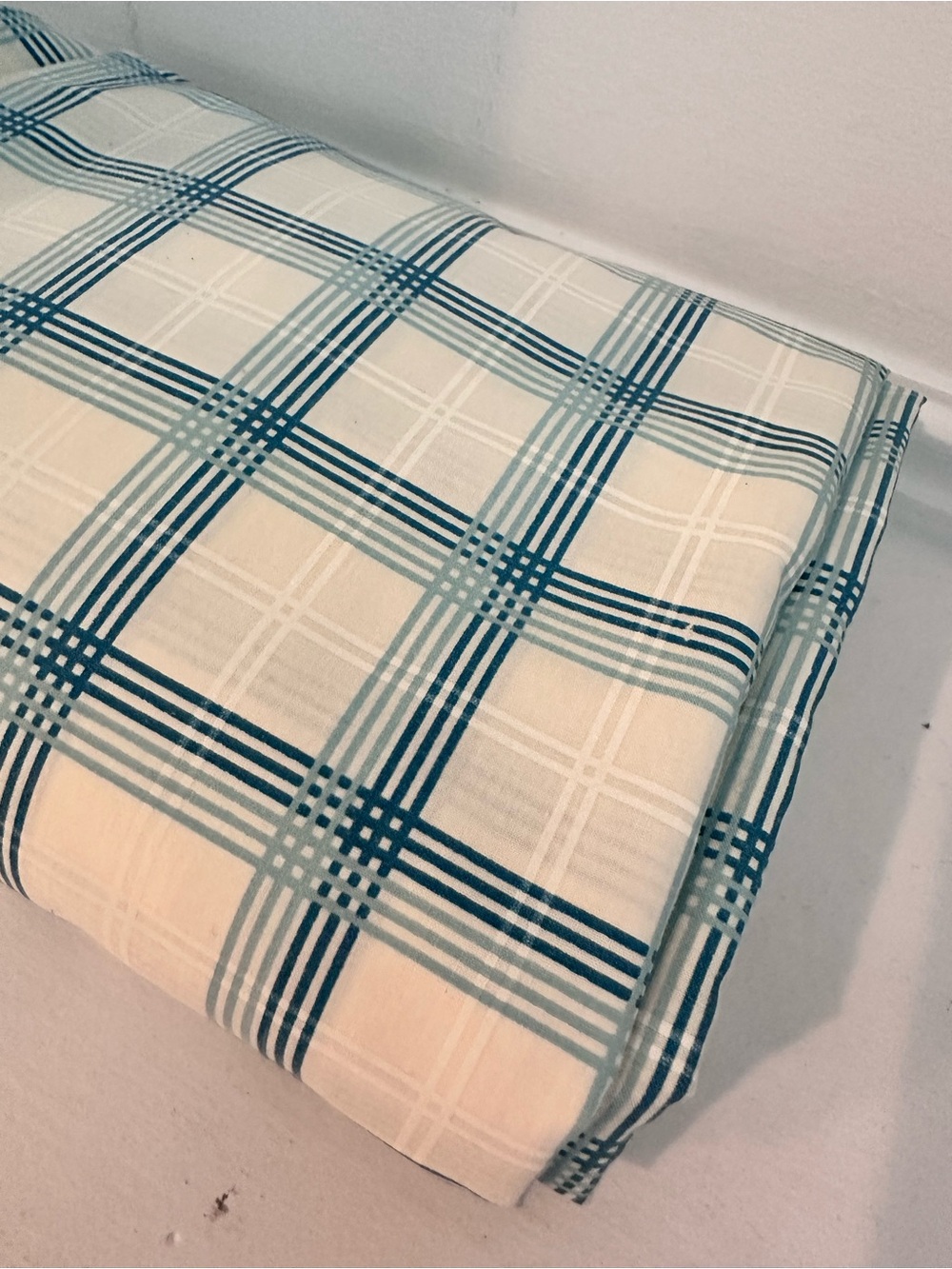 Vintage 1970s Wamsutta Ultracale Blue/White Plaid Queen Fitted Sheet~Poly Cotton - Picture 6 of 11